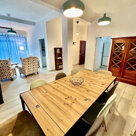 Acogedor Apt 8Pax 4Bdr 2Bth- Cozyhomesevilla2 ภายนอก รูปภาพ