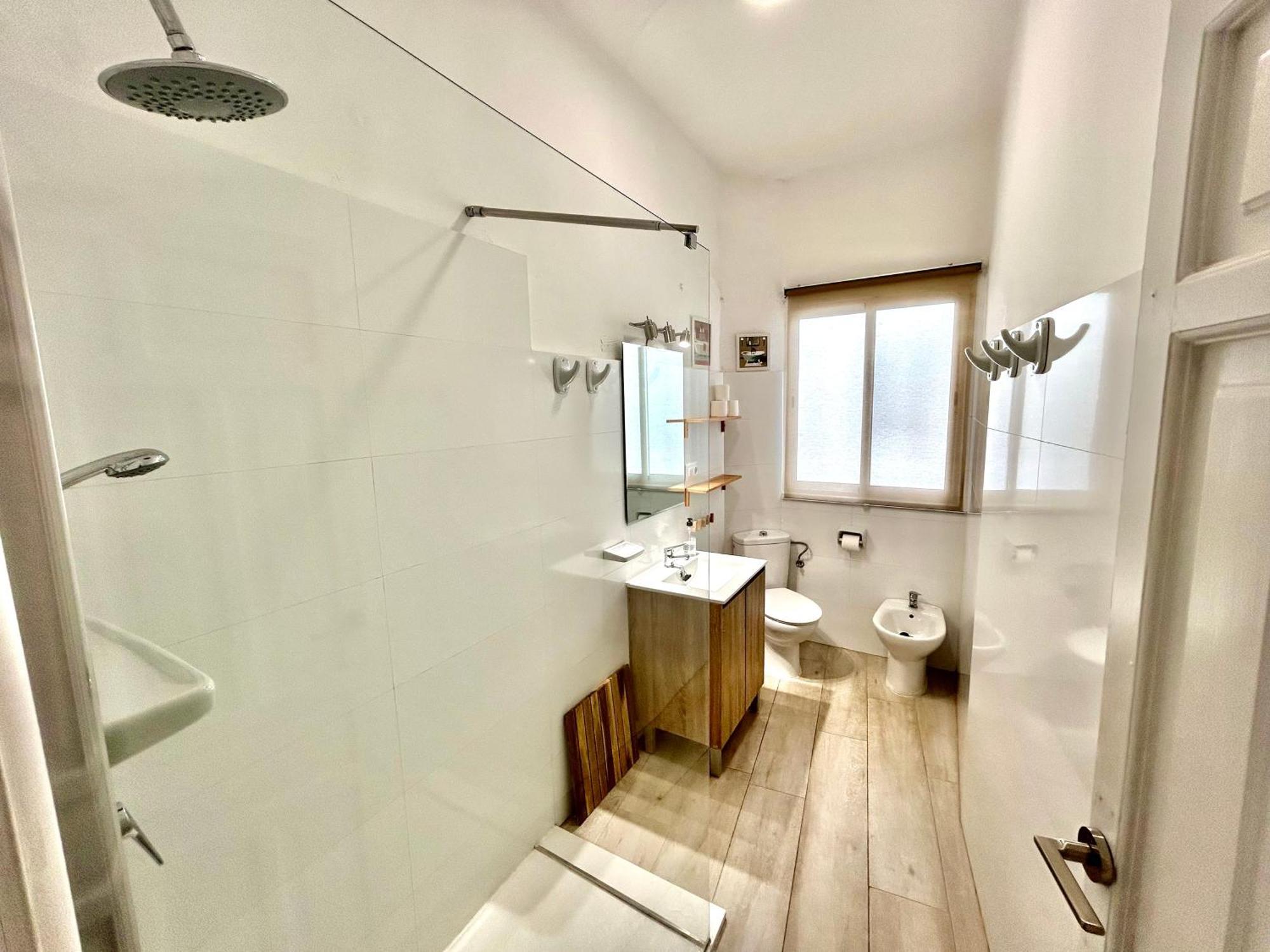 Acogedor Apt 8Pax 4Bdr 2Bth- Cozyhomesevilla2 ภายนอก รูปภาพ