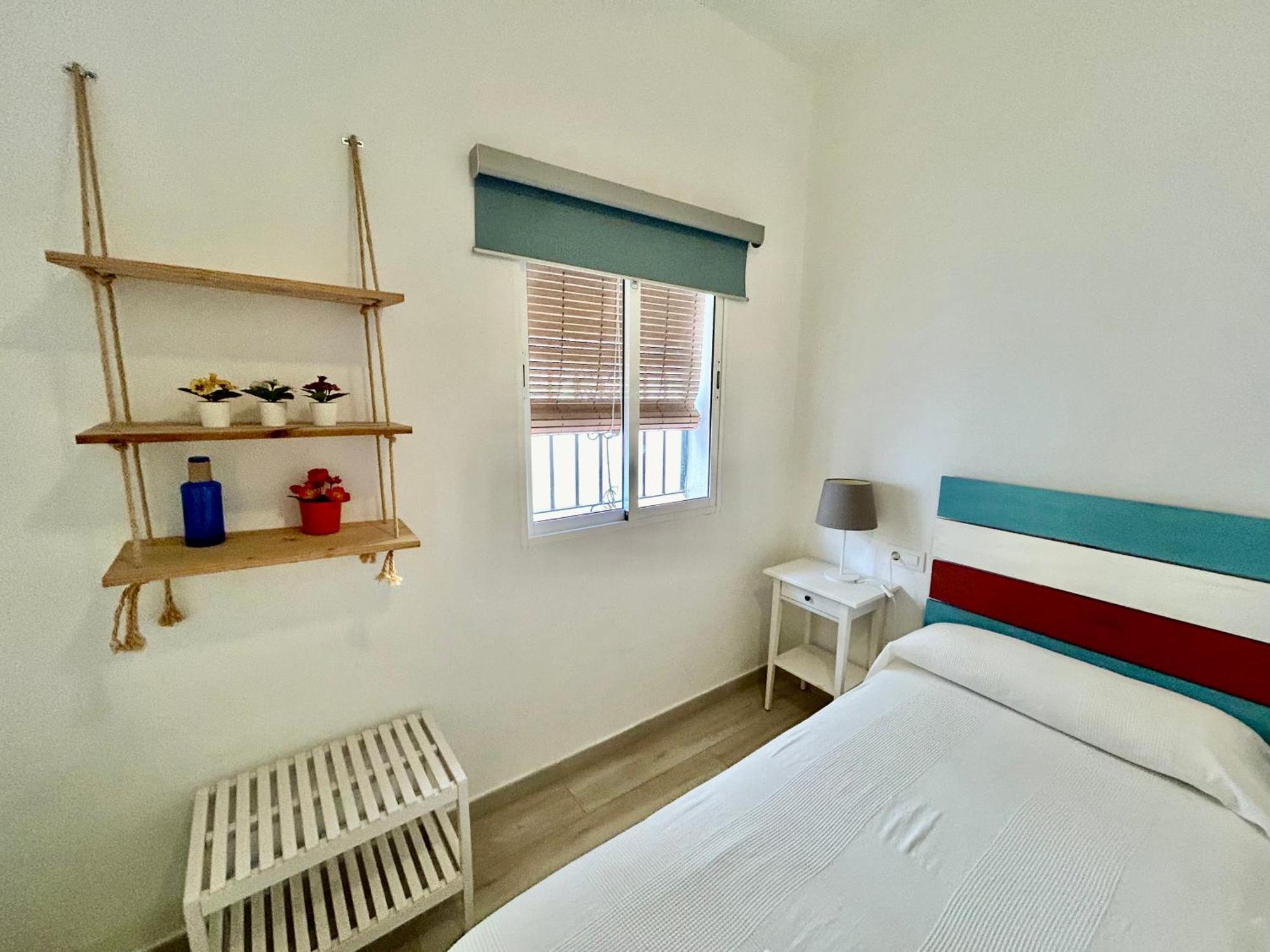 Acogedor Apt 8Pax 4Bdr 2Bth- Cozyhomesevilla2 ภายนอก รูปภาพ