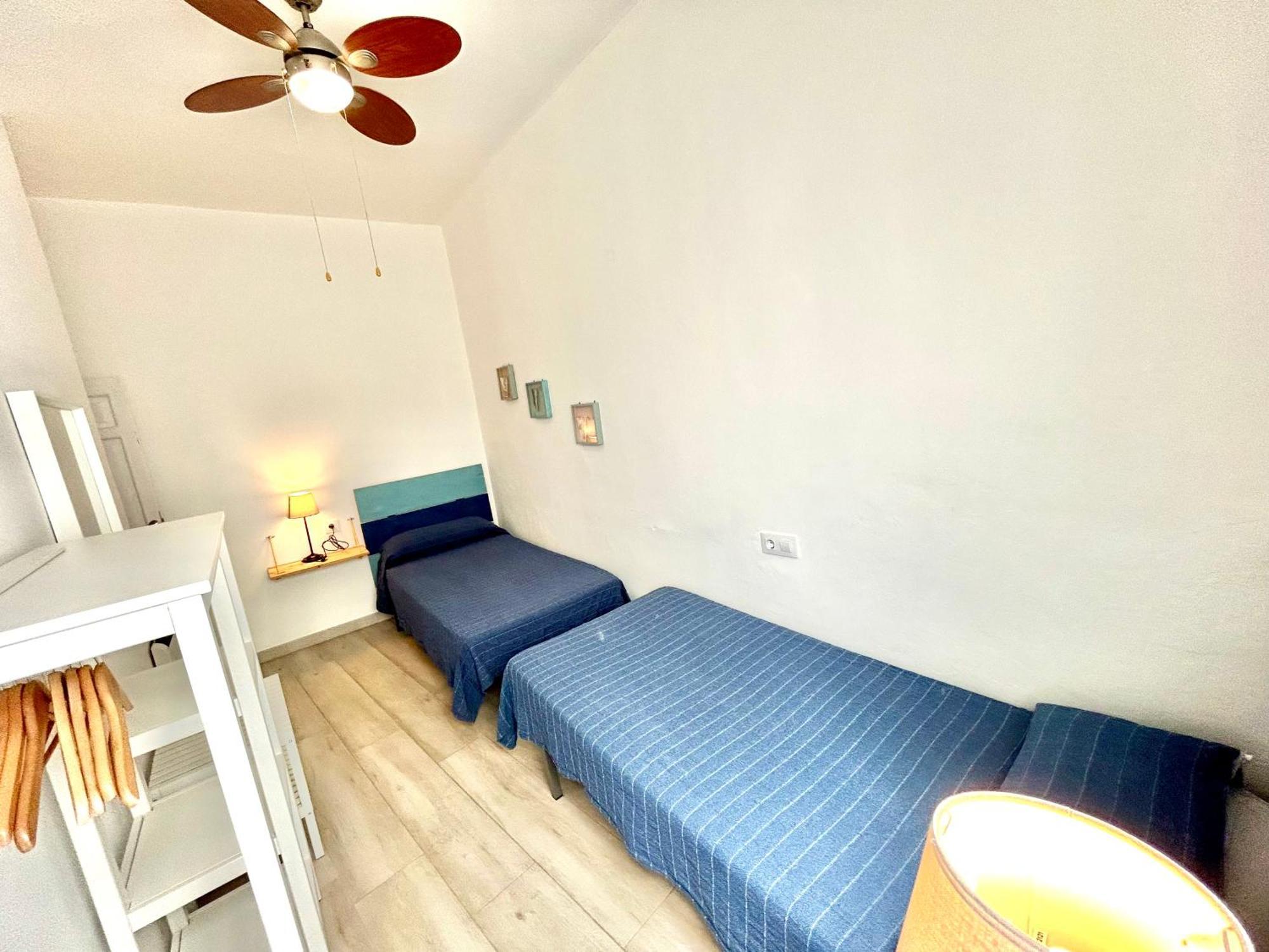 Acogedor Apt 8Pax 4Bdr 2Bth- Cozyhomesevilla2 ภายนอก รูปภาพ